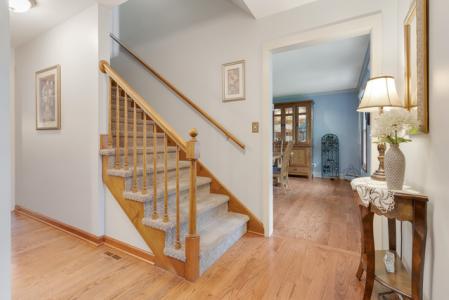 710 Sprucetree Ln, Algonquin, Illinois 60102