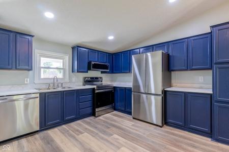 3345 Spring Valley Drive, Columbus, Indiana 47203, Estados Unidos