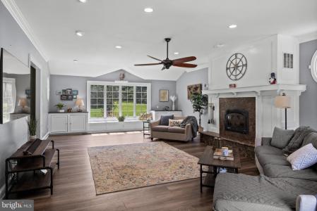 75 Yellow Meetinghouse Road, Cream Ridge, NJ 08514, USA