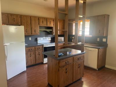 916 N. Maple St., St. Elmo, 伊利诺斯州 62458, 美国