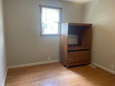 916 N. Maple St., St. Elmo, 伊利诺斯州 62458, 美国