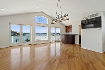 5433 Oakhurst Drive, Seminole, 佛羅里達州 33772, 美國