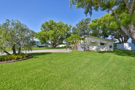 1511 4th St SW, Largo, Флорида 33770, Соединенные Штаты
