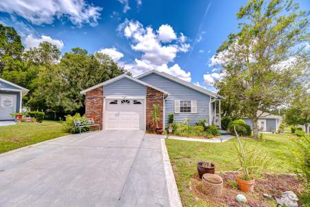 5912 Newberry Court, Zephyrhills, Florida 33542, USA