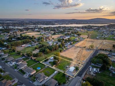 7408 W Wernett Road, Pasco, Washington 99301, USA