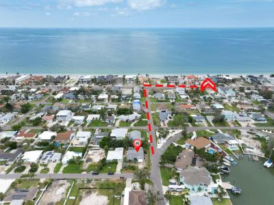 15814 3rd St E, Redington Beach, Florida 33708