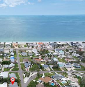 15814 3rd St E, Redington Beach, Florida 33708
