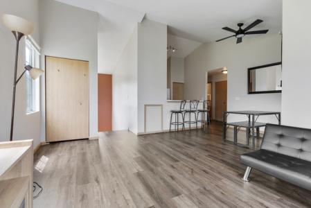 2125 Silverstone Dr, Carpentersville, 伊利諾州 60110, 美國