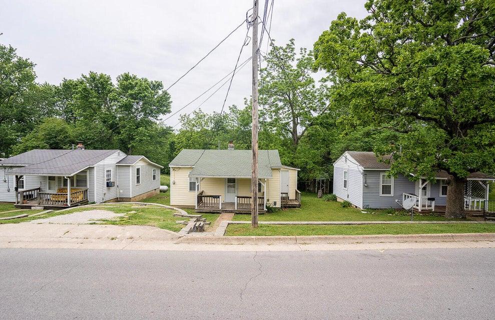 1331 North Howell Avenue, West Plains, Missouri 65775, USA