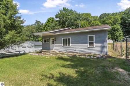 3760 Five Mile Road, Traverse City, Michigan 49686, HOA KỲ