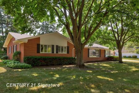 1330 Lathrup, Saginaw, Michigan 48638, USA