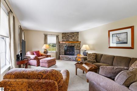 10404 Warren Drive, Traverse City, Michigan 49686, USA