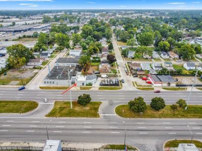 12375 E 8 Mile Road, Warren, Michigan 48089, USA