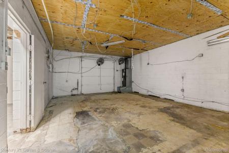 12375 E 8 Mile Road, Warren, Michigan 48089, USA