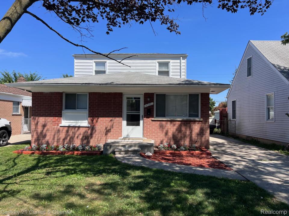 5734 Whitefield Street, Dearborn Heights, Michigan 48127, Estados Unidos