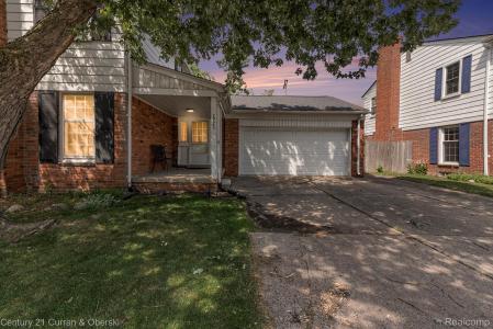 20643 Danbury Lane, Harper Woods, Michigan 48225