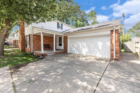 20643 Danbury Lane, Harper Woods, Michigan 48225