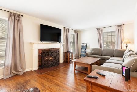 20643 Danbury Lane, Harper Woods, Michigan 48225