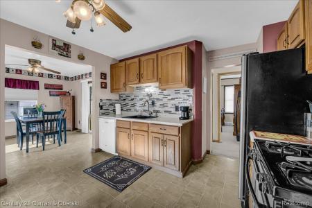 13521 Castle Street, Southgate, מישיגן 48195, ארצות הברית של אמריקה