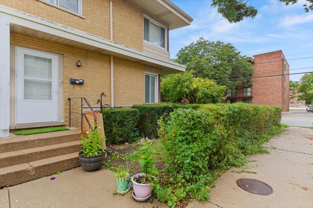 3507 Church Street , B, Evanston, Illinois 60201
