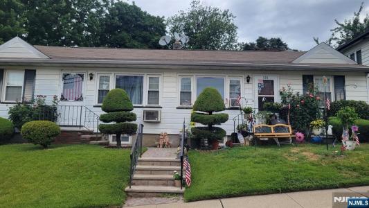 236-238 Crystal Street, North Arlington, ניו ג'רזי 07031, ארצות הברית של אמריקה