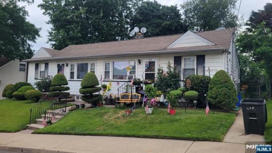 236-238 Crystal Street, North Arlington, ניו ג'רזי 07031, ארצות הברית של אמריקה