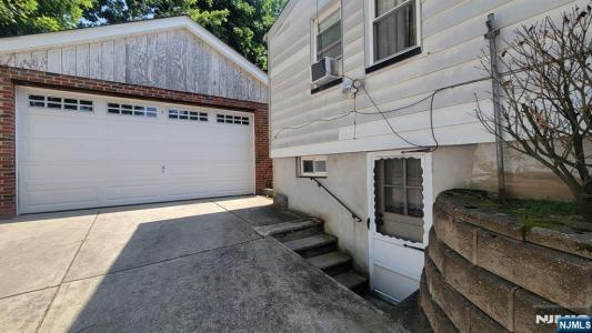 236-238 Crystal Street, North Arlington, ניו ג'רזי 07031, ארצות הברית של אמריקה