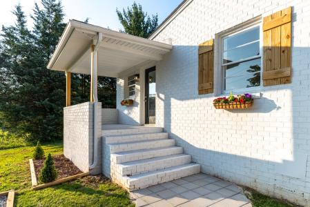 3806 Richmond Hwy, Spout Spring, Virgínia 24593, Estados Unidos