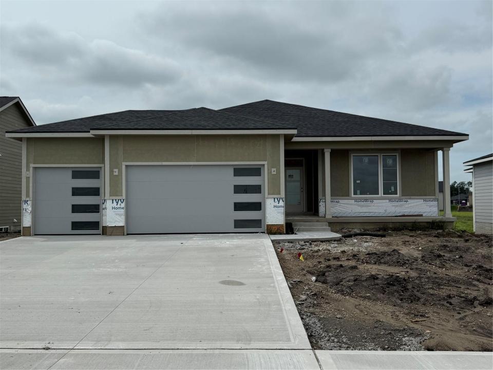 17215 Northview Drive, Urbandale, Iowa 50323, HOA KỲ