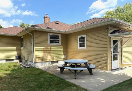 1618 S Jackson, Bay City, Michigan 48708, USA