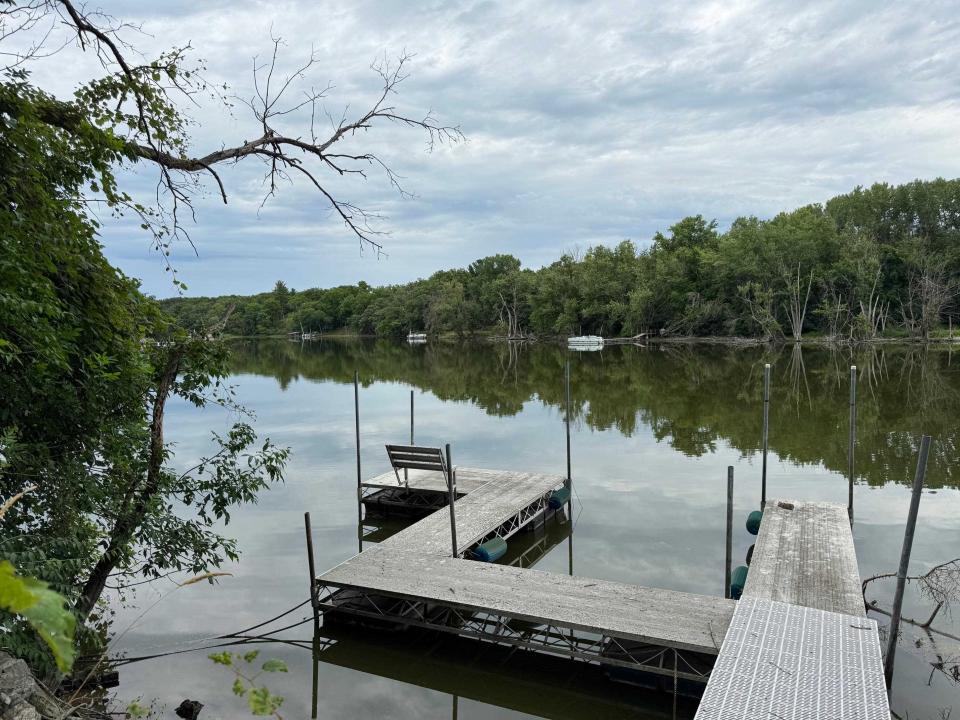 4838 W Oakwood Park Drive, Janesville, Wisconsin 53548, USA