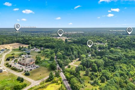 97 W Hallett Street, Hillsdale, Michigan 49242, Estados Unidos
