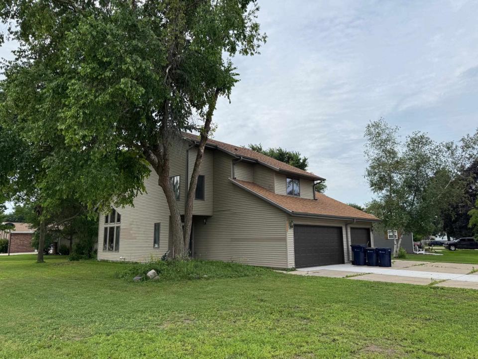 2214 Browning Drive, Janesville, Wisconsin 53546