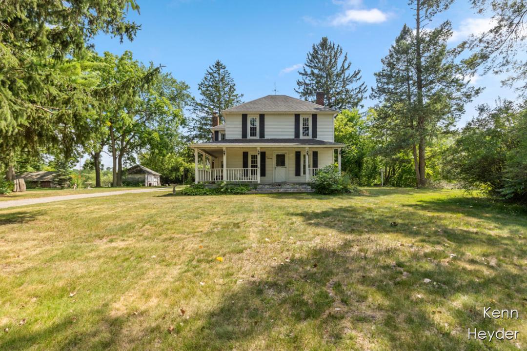 1170 NW Indian Lakes Road, Sparta, Michigan 49345, USA