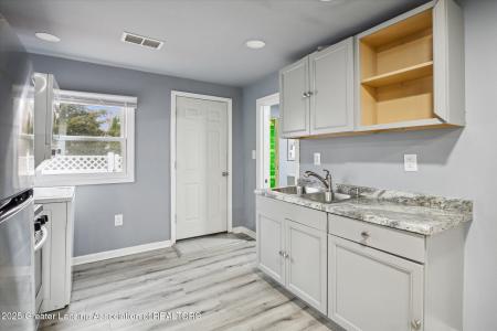 2319 Lyons Avenue, Lansing, Michigan 48910, USA