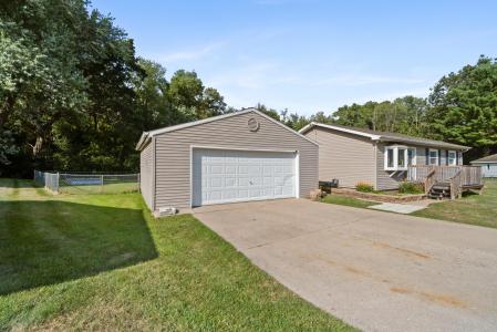 1308 W Southfield Drive, Jackson, Michigan 49203