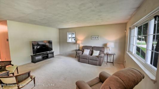 2835 Fontaine Trail, Holt, Michigan 48842, USA