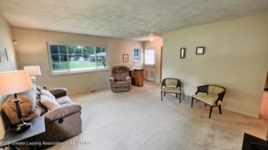 2835 Fontaine Trail, Holt, Michigan 48842, USA