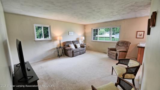 2835 Fontaine Trail, Holt, Michigan 48842, USA