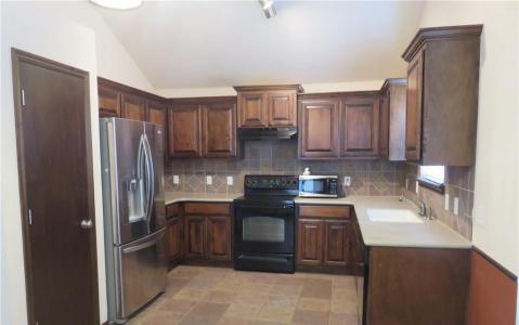 320 White Oaks Drive, Norman, Oklahoma 73071
