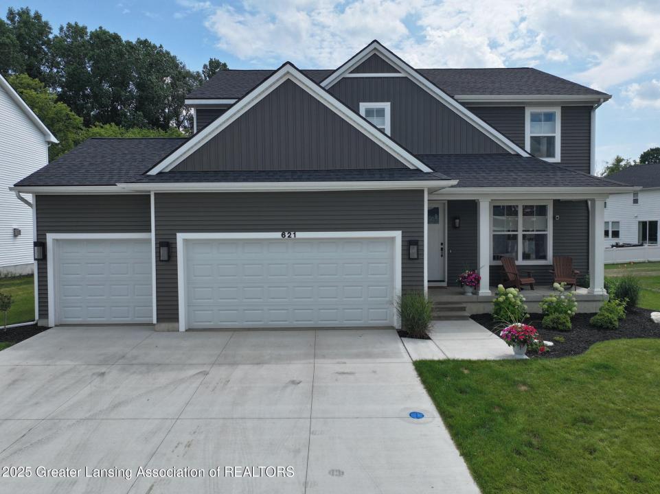 621 Titanium Trail, Haslett, Michigan 48840, USA