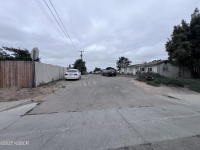 413 West, Santa Maria, Kalifornien 93458, USA