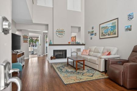 1242 Calle Bonita, Camarillo, California 93012, Estados Unidos