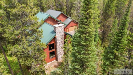 4025 Salt Lick Loop, Island Park, Idaho 83429