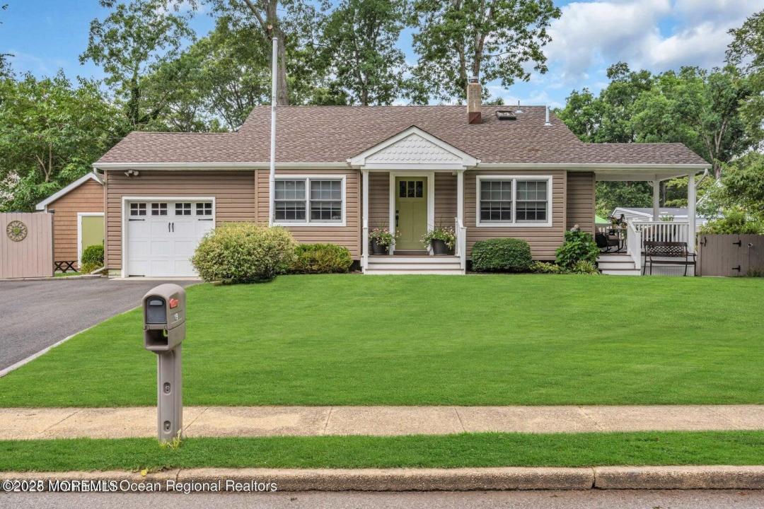 19 Germania Court, Toms River, Nova Jersey 08755, Estados Unidos