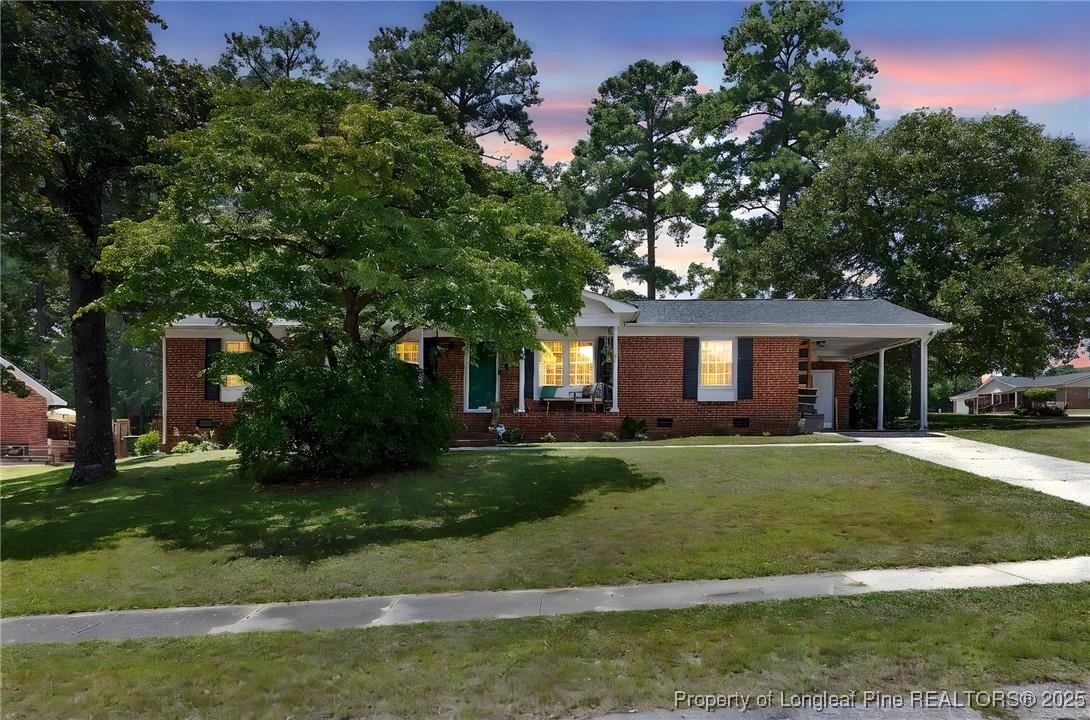 411 Lotus Drive, Fayetteville, צפון קרוליינה 28303, ארצות הברית של אמריקה 