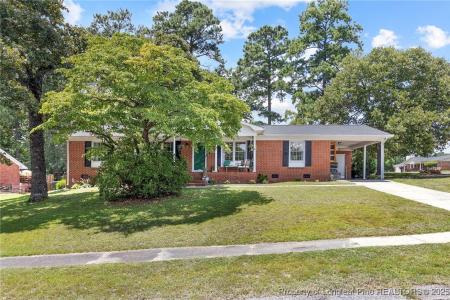 411 Lotus Drive, Fayetteville, צפון קרוליינה 28303, ארצות הברית של אמריקה 