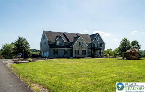 911 Gove Road, Bushkill Twp, Pennsylvania 18064, USA