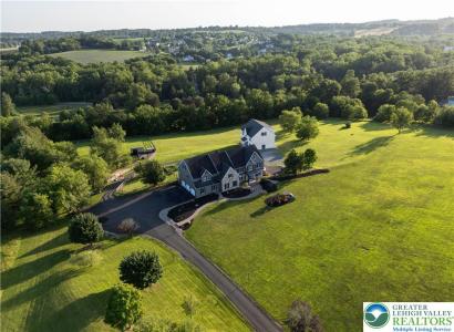 911 Gove Road, Bushkill Twp, Pennsylvania 18064
