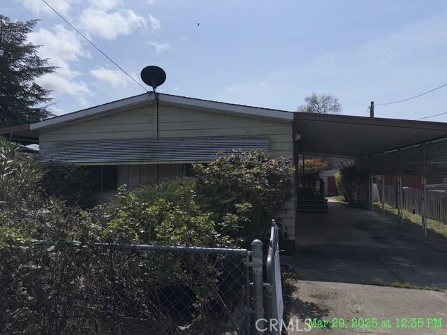 5937 Grove Street, Lucerne, California 95458, HOA KỲ